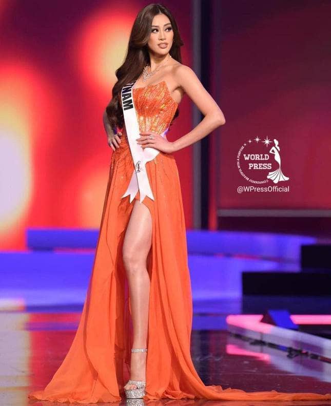 Khánh Vân lọt top 21 Miss Universe 2020.